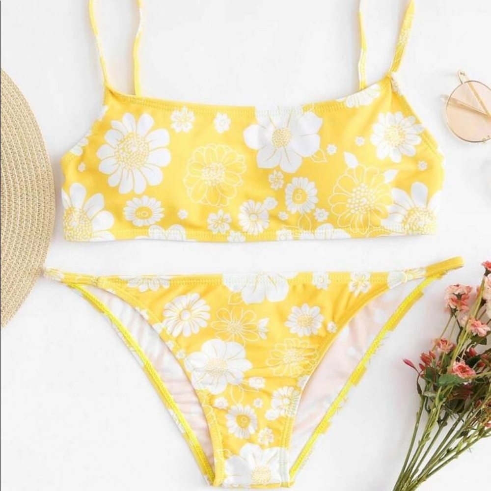 SHEIN Flower Print Spaghetti Strap Bikini Set